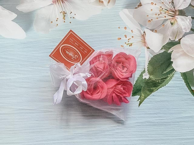 Isabelle Laurier - Confetti Rose Shaped Soap in Organza Bag (Paraben Free) - 4pcs